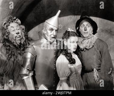 The Cast of the Wizard of Oz, einschließlich Judy Garland (MGM, 1939) Werbefoto Stockfoto