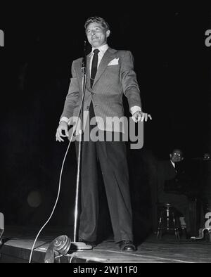 Danny Kaye auf der Bühne der Canadian National Exposition, 1950 Stockfoto