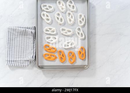 Pretzel Twist Mit Schokoladenüberzogene Gourmet-Spezialitäten Stockfoto
