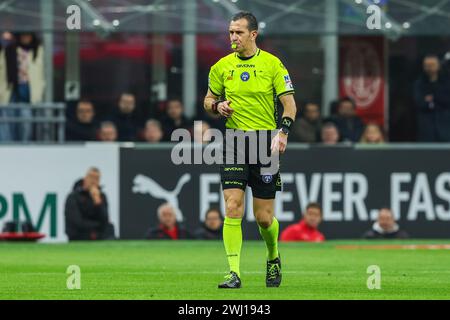 Mailand, Italien. Februar 2024. Schiedsrichter Daniele Doveri war 2023/24 beim Fußballspiel der Serie A zwischen dem AC Milan und dem SSC Napoli im San Siro Stadion zu sehen. Endresultate; Mailand 1 | 0 Neapel. (Foto: Fabrizio Carabelli/SOPA Images/SIPA USA) Credit: SIPA USA/Alamy Live News Stockfoto