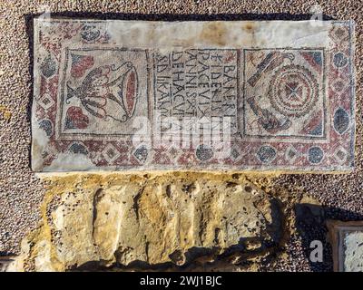 Grabstein und Mosaik von Baleria, Basilika von Son Peretó aus dem paläochristlichen Kult, archäologische Stätte von Son Peretó, Manacor, Mallorca, Balearen, Sp Stockfoto