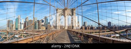 Brooklyn Bridge in New York City Skyline von Manhattan mit World Trade Center Wolkenkratzer Panorama in den USA Stockfoto