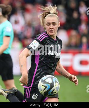 Köln, Deutschland. Februar 2024. Georgia Stanway (München), 1. FC Köln - FC Bayern München, Google Pixel Frauen Bundesliga, 13. Spieltag, Köln, Deutschland, 10.02.2024. Quelle: Jürgen Schwarz/Alamy Live News Stockfoto