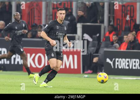 Mailand, Italien. Februar 2024. 11. Februar 2024 Mailand Italien - Sport, Fußball - AC Mailand vs SSC Neapel - Fußball-Meisterschaft 2023/2024 - Stadio San Siro - im Bild: Jan Carlo Simic ac mailand Credit: Kines Milano/Alamy Live News Stockfoto