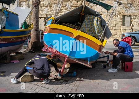 Malen A Luzzu, Marsaxlokk, Malta, 2024 Stockfoto