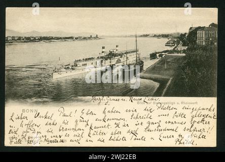 Europa, Deutschland, Nordrhein-Westfalen, Bonn, Originaltext : Blick auf das Siebengebirge u. Rheinwerft , und Raddampfer , Postkarte, verschickt 14. 11. 1901, herausgegeben von Dr. Trenkler & Co, Leipzig . Rechte werden nicht vertreten . / Europa, Deutschland, Nordrhein-Westfalen, Bonn, Originaltext : " Blick auf das Siebengebirge und Rheinwerft " und Raddampfer , Postkarte, gesendet 14. 11. 1901, herausgegeben von Dr. Trenkler and Co, Leipzig. Es gibt keine Rechte . Stockfoto