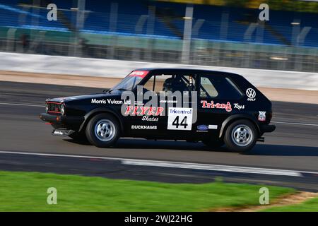 Tom Shephard, Jim Morris, Volkswagen Golf GTi, HRDC „Gerry Marshall“ Trophy Series, mehr als 30 Autos in der Startaufstellung für ein fünfundvierzigminütiges Rennen mit zwei Fahrern Stockfoto