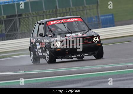 Tom Shephard, Jim Morris, Volkswagen Golf GTi, HRDC „Gerry Marshall“ Trophy Series, mehr als 30 Autos in der Startaufstellung für ein fünfundvierzigminütiges Rennen mit zwei Fahrern Stockfoto