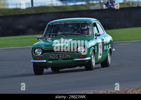 Alasdair Coates, Alexander Dawson, Ford Escort Mk1 RS2000, HRDC „Gerry Marshall“ Trophy Series, über 30 Autos in der Startaufstellung für eine fünfundvierzig Minuten zwei Stockfoto