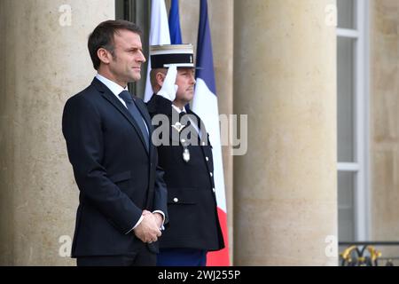 Paris, Frankreich. Februar 2024. Julien Mattia/Le Pictorium - Emmanuel Macron empfängt Donald Tusk - 12/02/2024 - Frankreich/Ile-de-France (Region)/Paris - der Präsident der Französischen Republik begrüßte den Präsidenten des polnischen Ministerrates Donald Tusk am 12. Februar 2024 im Palais de l'Elysee. Quelle: LE PICTORIUM/Alamy Live News Stockfoto