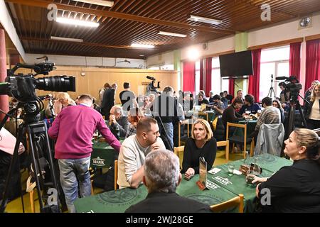 Most, Tschechische Republik. Februar 2024. Am 12. Februar 2024 fand im Restaurant Severka in Most, Tschechien, die dritte Debatte über die Zensur mit dem tschechischen Innenminister und STAN-Führer Vit Rakusan statt. Quelle: Ondrej Hajek/CTK Photo/Alamy Live News Stockfoto