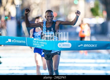 Kibiwott Kandie gewann 2024 den Barcelona Halbmarathon. Stockfoto