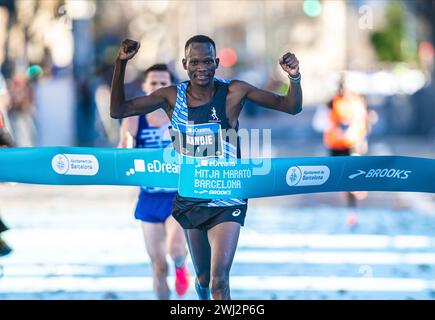 Kibiwott Kandie gewann 2024 den Barcelona Halbmarathon. Stockfoto