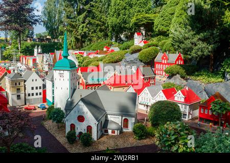 Billund, Dänemark - 16. Juni 2023: Vergnügungspark Legoland in Dänemark. Stockfoto