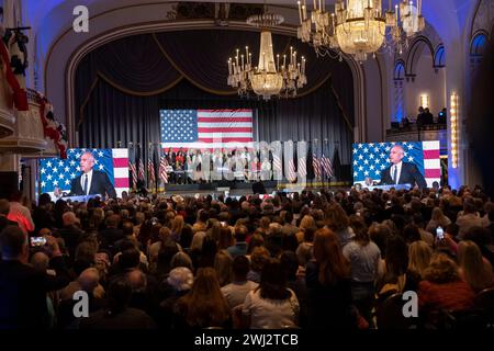 Boston, Massachusetts, USA, 19. April 2023. Robert F. Kennedy Jr. wird als demokratischer Kandidat für das Amt des Präsidenten der Vereinigten Staaten im Park Plaza Hotel in Boston, MA, bekannt gegeben. Robert F. Kennedy Jr. ist ein Umweltrecht und Autor, der für die Förderung von Anti-Impfstoff-Propaganda und Verschwörungstheorien bekannt ist, ist der Sohn von Robert F. Kennedy und Neffe von Präsident John F. Kennedy. Am 9. Oktober 2023 wurde RFK Jr. ein unabhängiger Kandidat für das Präsidentenamt. (Rick Friedman) Stockfoto