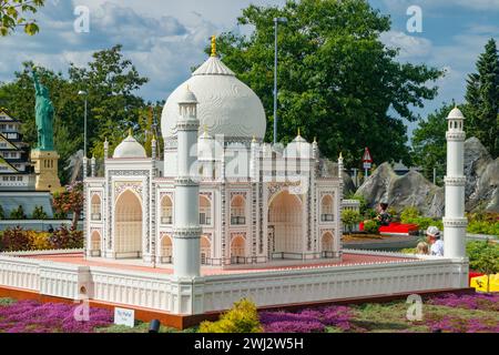 Billund, Dänemark - 16. Juni 2023: Vergnügungspark Legoland in Dänemark. Stockfoto