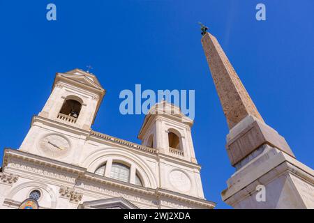 Rom, IT - 11. August 2023: Institut Heiliges Herz Trinita dei Monti Stockfoto