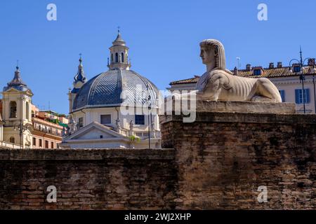 Rom, IT - 11. August 2023: Piazza del Popolo Stockfoto