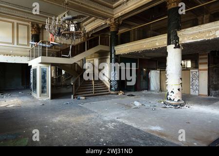 Die Lobby im Royal Connaught Hotel vor der Renovierung in Hamilton, Ontario, Kanada Stockfoto