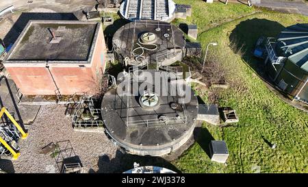 Luftaufnahme der Abwasseraufbereitungsarbeiten der Themse in Henley-on-Thames, Großbritannien Stockfoto