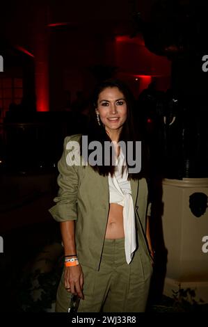 Fiona Erdmann bei der Anja Gockel Fashion Show 'Pulse of Gaia' auf der Berlin Fashion Week Herbst/Winter 2024 im Hotel Adlon Kempinski. Berlin, 06.02. Stockfoto