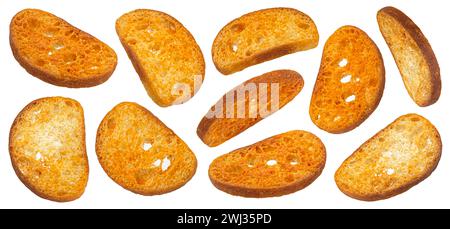 Gebackene Cracker, runde Brotcroutons isoliert auf weißem Hintergrund Stockfoto