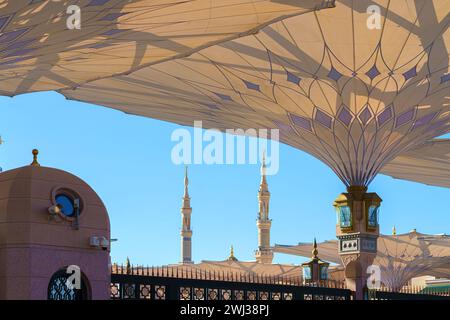 Al-Madinah al-Munawwarah, Saudi-Arabien - 09. März 2023, Hauptmoschee des Propheten Muhammad Al-Masjid an-Nabawi, Medina, Saudi-Arabien Stockfoto