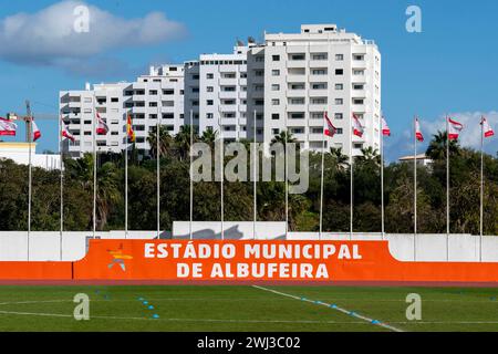 Albufeira, Portugal. Februar 2024. Stadion während des Algarve Cup-Spiels zwischen Portugal U17 und den Niederlanden U17 am 10. Februar 2024 in Albufeira, Portugal Credit: Orange Pics BV/Alamy Live News Stockfoto