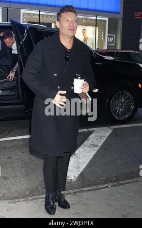 New York, NY, USA. Februar 2024. Ryan Seacrest wurde am 12. Februar 2024 bei Good Morning America in New York City gesehen. Quelle: Rw/Media Punch/Alamy Live News Stockfoto