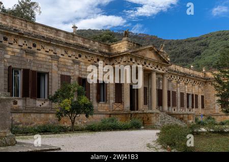 Außenansicht der Eingangshalle und des Foyers der Villa San Martino auf der Insel Elba Stockfoto