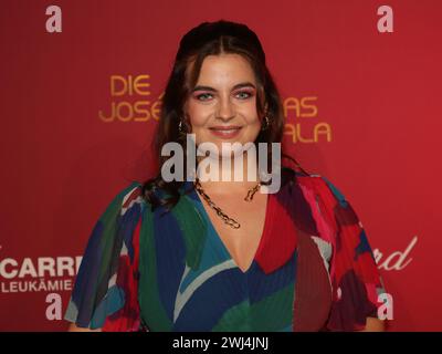 Schauspielerin Ronja Forcher bei der 29. Jose Carreras Gala 2023 am 14/2023 in der Medienstadt Leipz Stockfoto