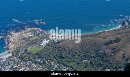 Camps Bay in der Nähe von Kapstadt aus der Luft Südafrika Stockfoto