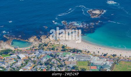 Camps Bay in der Nähe von Kapstadt aus der Luft Südafrika Stockfoto