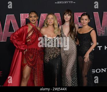 Los Angeles, USA. Februar 2024. LOS ANGELES, USA. 12. Februar 2024: Celeste O’Connor, Sydney Sweeney, Dakota Johnson und Isabela Merced bei der Premiere für Madame Web im Regency Bruin Theatre. Bildnachweis: Paul Smith/Alamy Live News Stockfoto