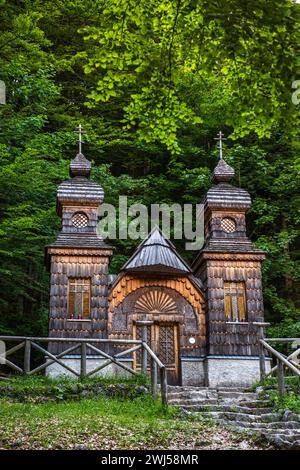 Die russische Kapelle am VrÅ¡iÄ Pass. (Ruska kapelica na VrÅ¡iÄu) in Slowenien Stockfoto