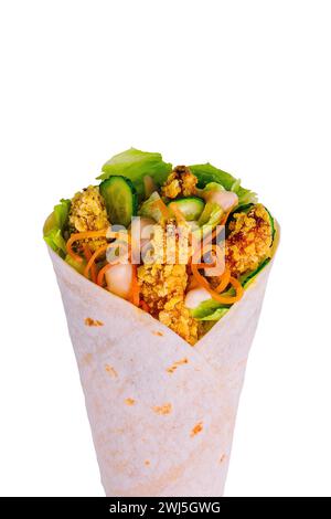 Tortilla Wraps mit panierten Hähnchenstangen mit Gemüse Stockfoto