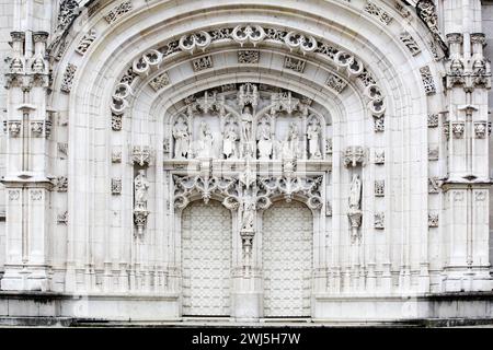 Eingang zum königlichen Kloster Brou in Bourg en Bresse, Frankreich Stockfoto