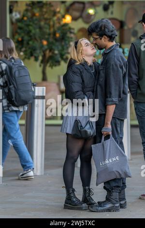 Junges Paar in Liebe Stockfoto