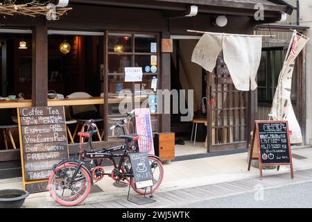 Tabinoshiori, Café Shiori in Takayama, Präfektur Gifu, Japan. Stockfoto