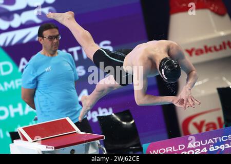 Doha, Katar. Februar 2024. Lucas Henveaux wurde am Dienstag, den 13. Februar 2024, in Aktion bei den MEN 800m Freestyle bei den Weltmeisterschaften im Wassersport in Doha, Katar, dargestellt. BELGA FOTO NIKOLA KRSTIC Credit: Belga Nachrichtenagentur/Alamy Live News Stockfoto
