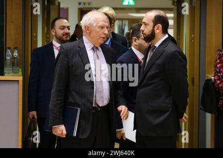 Brüssel, Belgien Februar 2024. Josep BORRELL FONTELLES, hoher Vertreter der EU, und Ararat MIRZOYAN, Außenminister Armeniens, nehmen am 13. Februar 2024 am Partnerschaftsrat EU-Armenien in Brüssel, Belgien Teil. Quelle: ALEXANDROS MICHAILIDIS/Alamy Live News Stockfoto