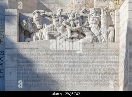 Gedenkstätte zu Ehren der Bürger von Nizza, die während des Ersten Weltkriegs getötet wurden Gelegen in den alten Steinbruchfelsen des Schlosshügels, Nizza. Abgeschlossen 1928. Stockfoto