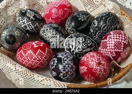 Tachov, Tschechische Republik. Februar 2024. Ostereierausstellung im Museum des Böhmischen Waldes in Tachov, Tschechische Republik, 12. Februar 2024. Quelle: Slavomir Kubes/CTK Photo/Alamy Live News Stockfoto