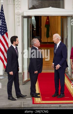 US-Präsident Joe Biden und First Lady Jill Biden empfangen König Abdullah II. Von Jordanien, Königin Rania Al Abdullah US-Präsident Joe Biden und First Lady Jill Biden empfangen König Abdullah II. Von Jordanien, Königin Rania Al Abdullah, und seine Hoheit Kronprinz Hussein bin Abdullah II., im Weißen Haus in Washington, Amerika, 12. februar 2024. Royal Hashemite Court apaimages Washington Washington Vereinigte Staaten von Amerika 130224 USA JPO 003 Copyright: XapaimagesxRoyalxHashemitexCourtxxapaimagesx Stockfoto
