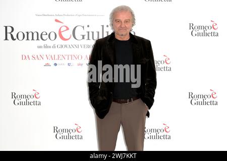 Giovanni Veronesi beim Photocall zum Kinofilm 'Giulietta è Romeo' im Hotel Le Méridien Visconti. Rom, 13.02.2024 Stockfoto