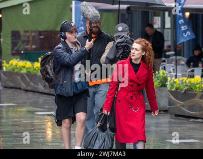 London, Großbritannien. Februar 2024. Neve Doyle, Schauspieler, wird in Leicester Square London gedreht Stockfoto