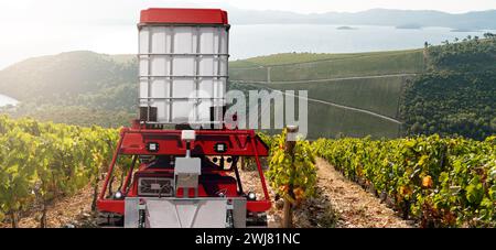 Autonome Robotersprühgeräte arbeiten in einem Weinberg. Konzept der intelligenten Landwirtschaft Stockfoto