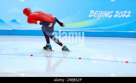 6. FEBRUAR 2022: In Peking, China: Hallgeir Engebråten vom norwegischen Team tritt an und gewinnt die Bronzemedaille im 5.000-m-Finale der Männer bei Stockfoto