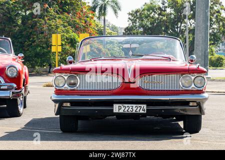 HAVANNA, KUBA - 27. AUGUST 2023: Pontiac Boneville 1959 Cabriolet in Havanna, Kuba Stockfoto