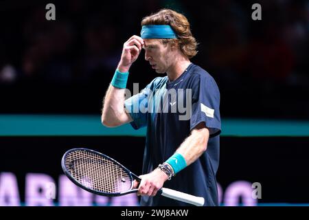 Rotterdam, Niederlande. Februar 2024. ROTTERDAM, NIEDERLANDE - 13. FEBRUAR: Andrey Rublev aus Russland reagiert am 2. Tag der ABN AMRO Open 2024 in Ahoy am 13. Februar 2024 in Rotterdam, Niederlande. (Foto: Joris Verwijst/BSR Agency) Credit: BSR Agency/Alamy Live News Stockfoto